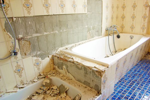 Bathtub Demolition in Bend